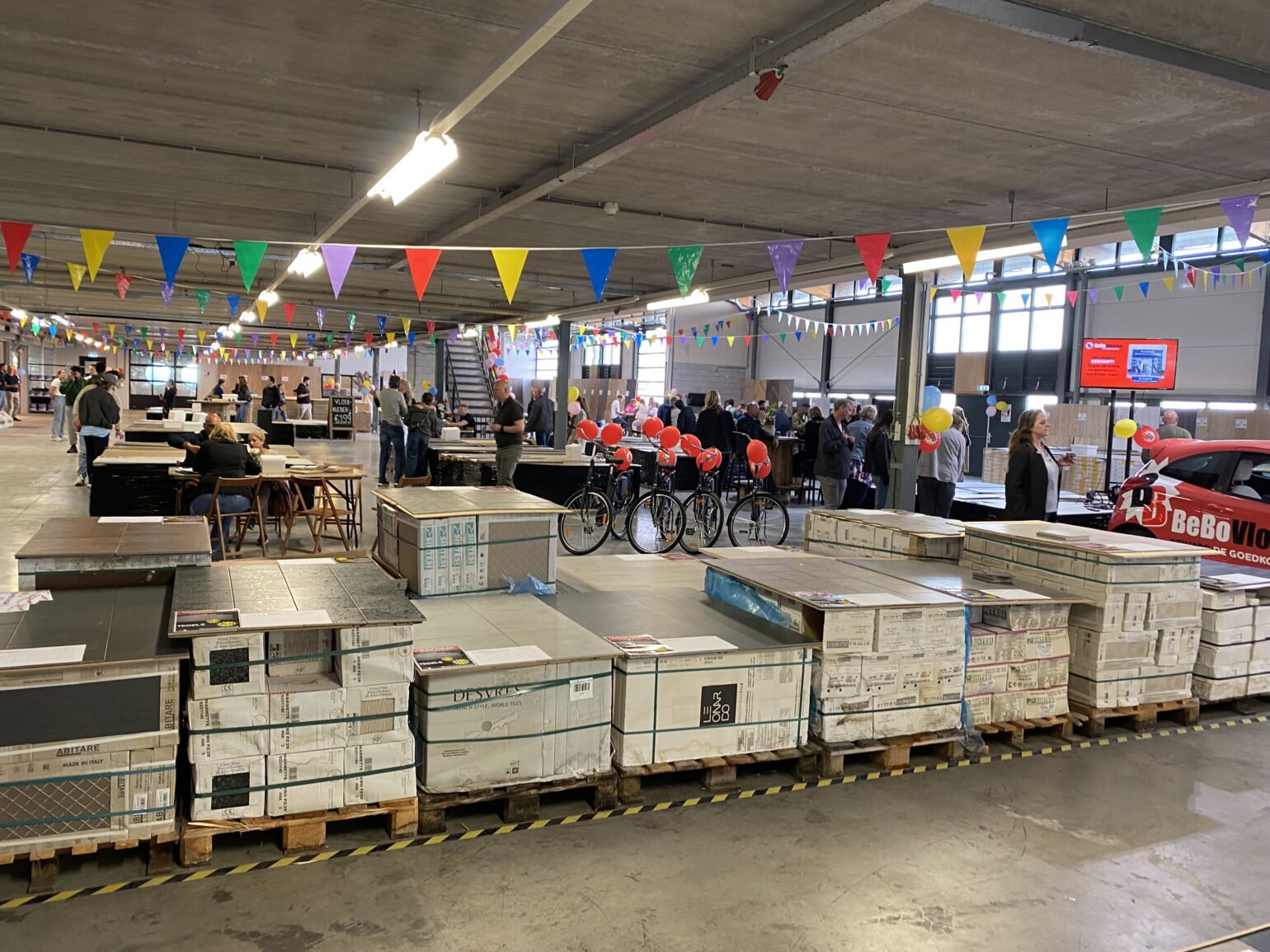 Showroom Etten-Leur tegelafdeling Showroom Etten-Leur tegelafdeling