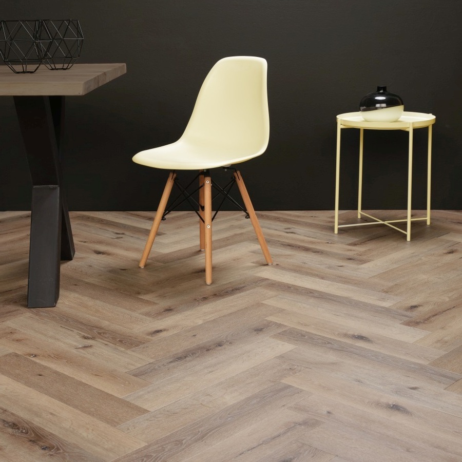 Laminaat visgraatvloer fris eiken Laminaat visgraatvloer fris eiken