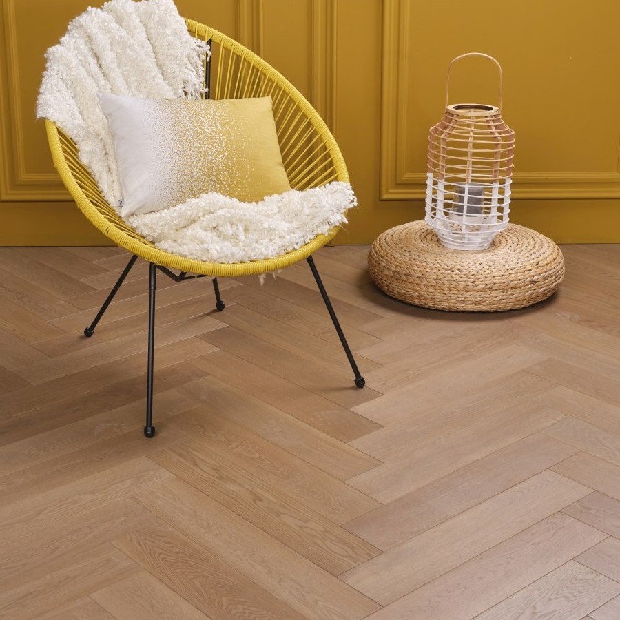 Luxe visgraat houten vloer